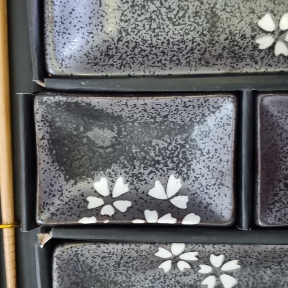 Japanese ceramic sushi set - Picture 3 of 7